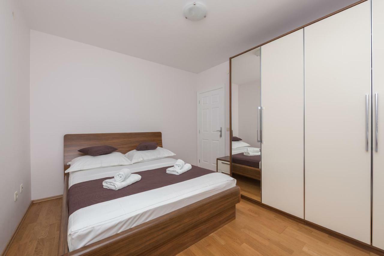 Apartments Naja Makarska Exterior photo